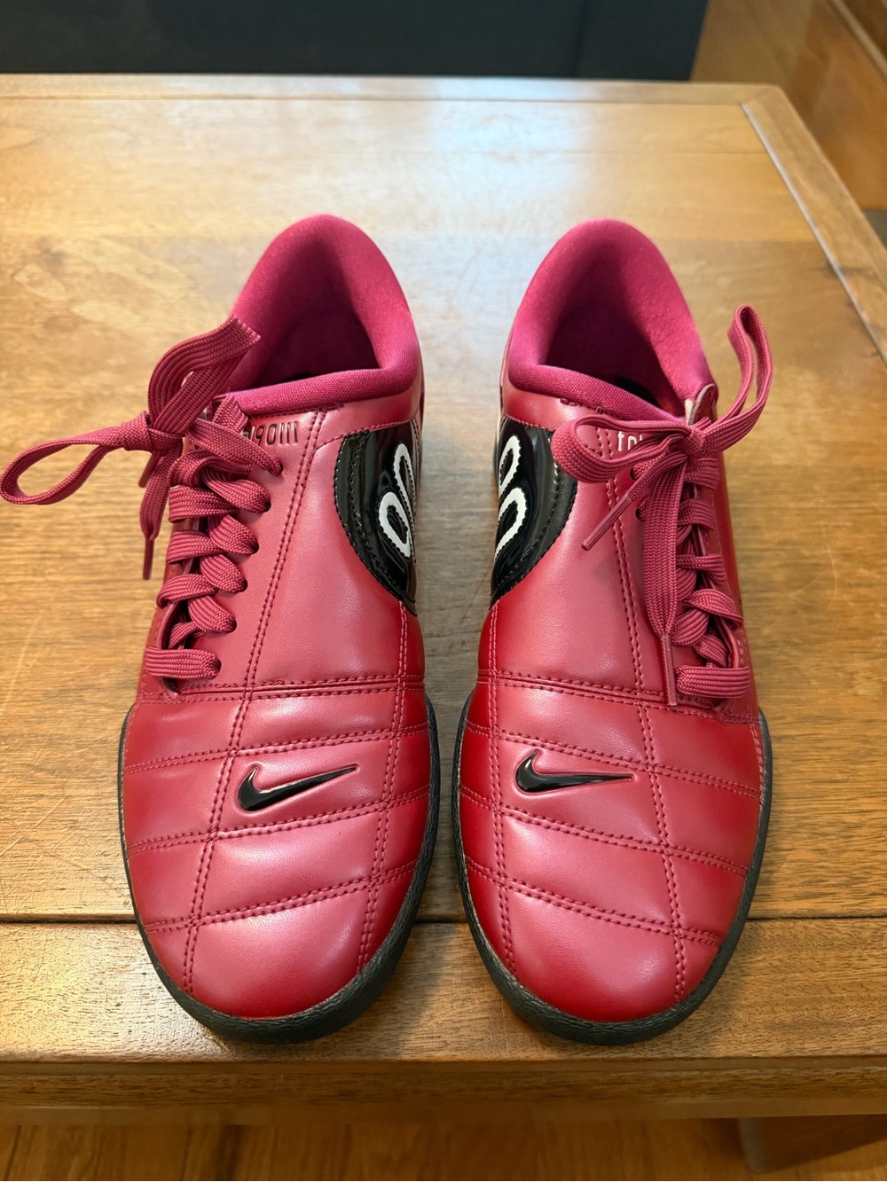 NWOB Vintage Nike Total 90 III Shoes Red Black - Size 9